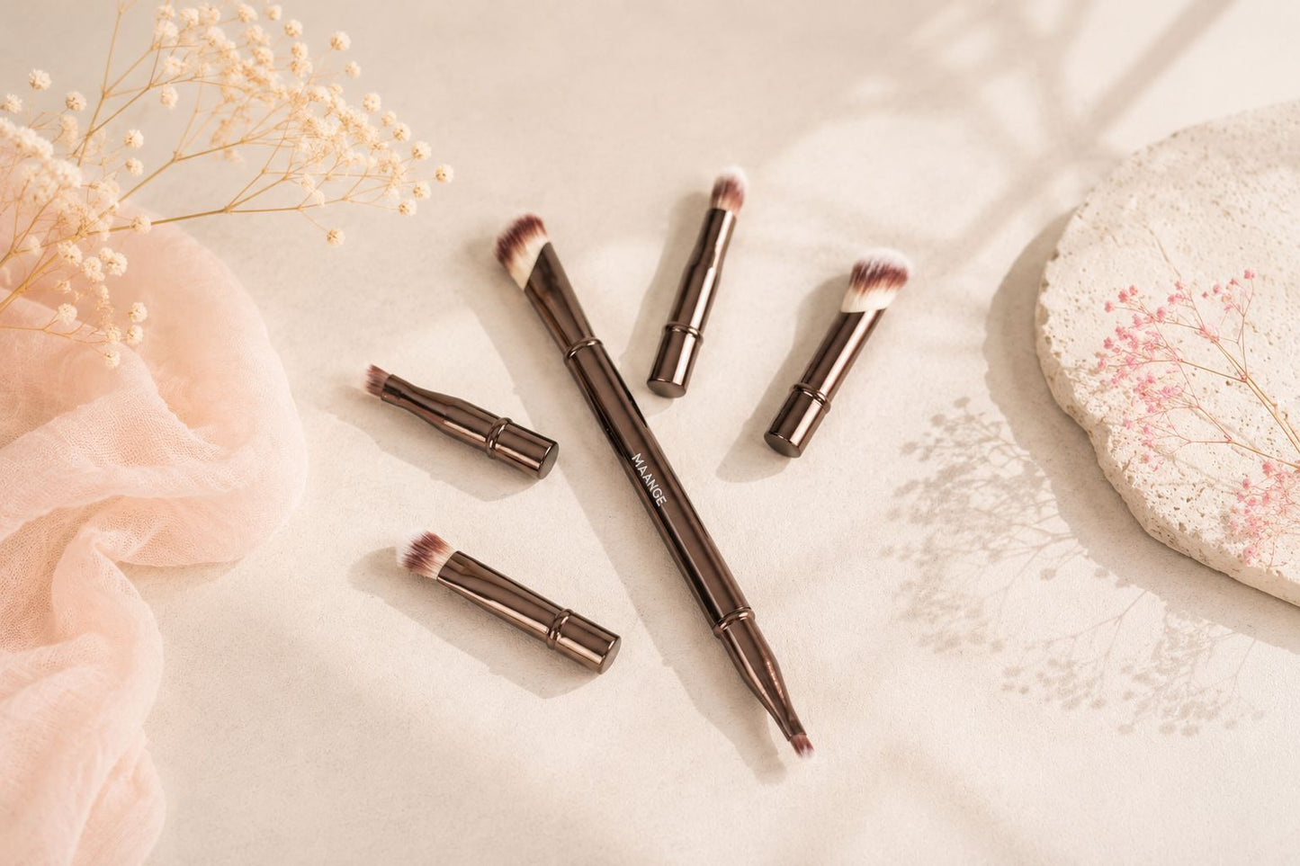 MAANGE BRUSH